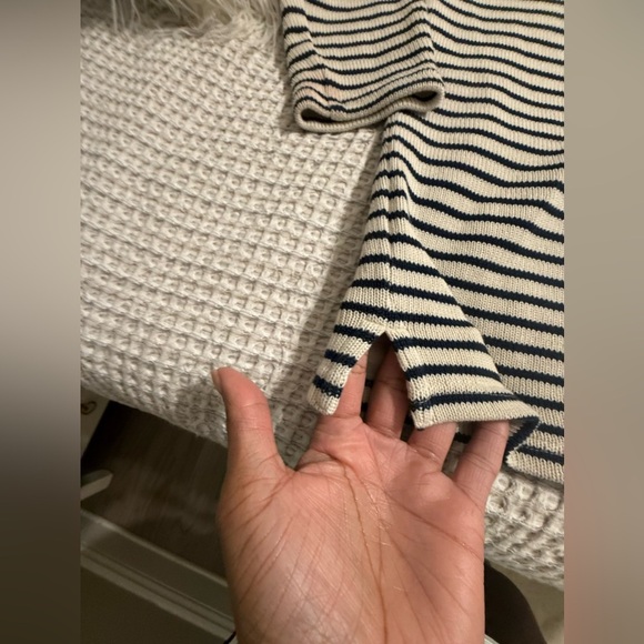 Sperry Pullover Sweater Size Medium (#231) - Picture 3 of 10